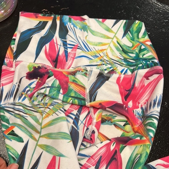 Tropical Print Workout Leggings - Picture 2 of 2
